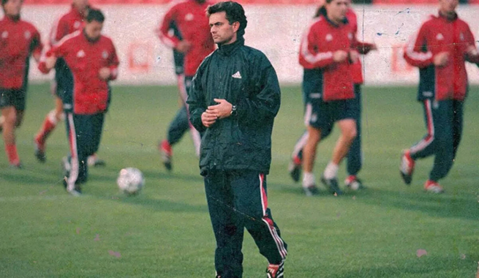 穆里尼奥本, 次做客被本