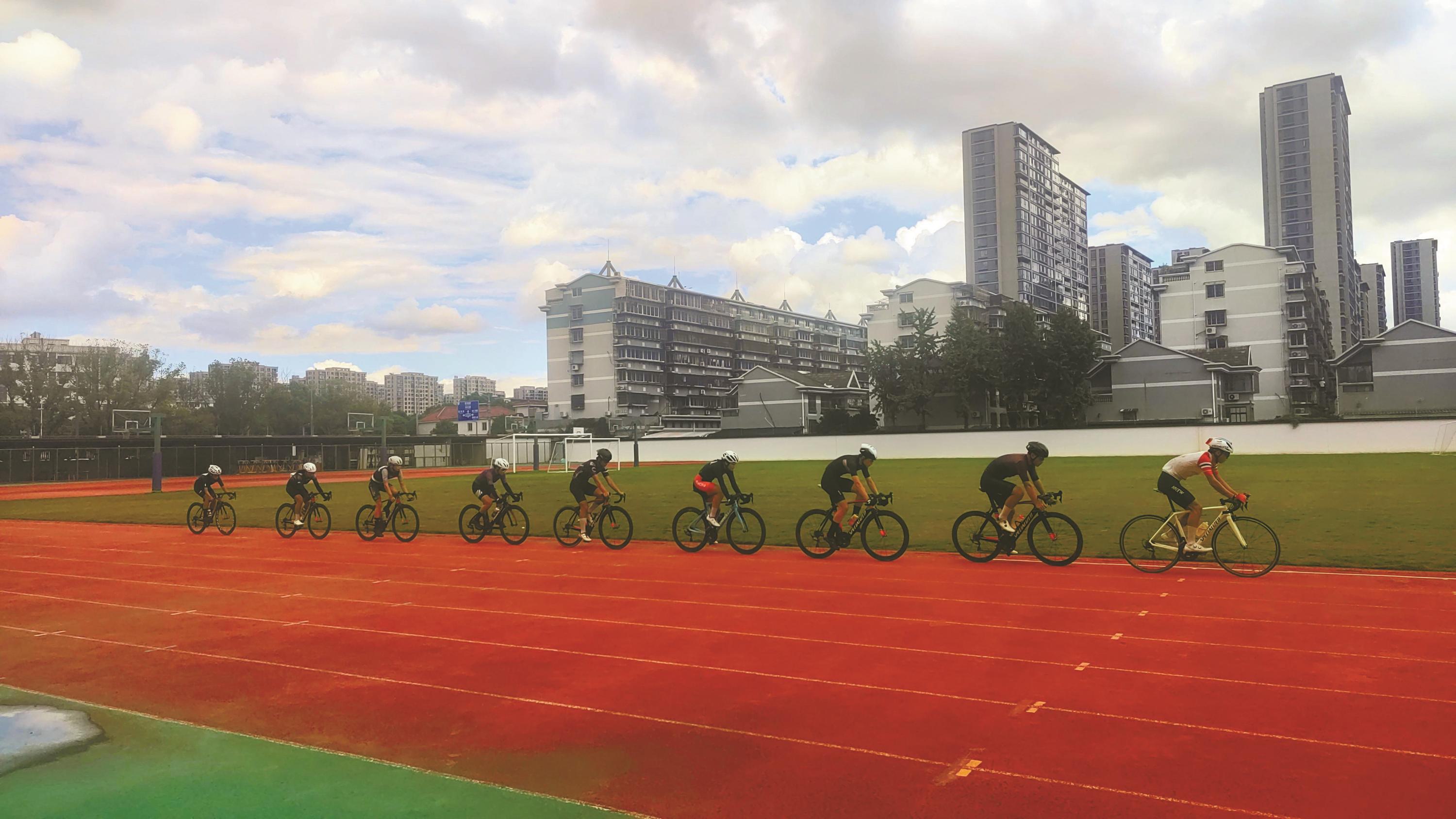 在骑行台与 在骑行台与