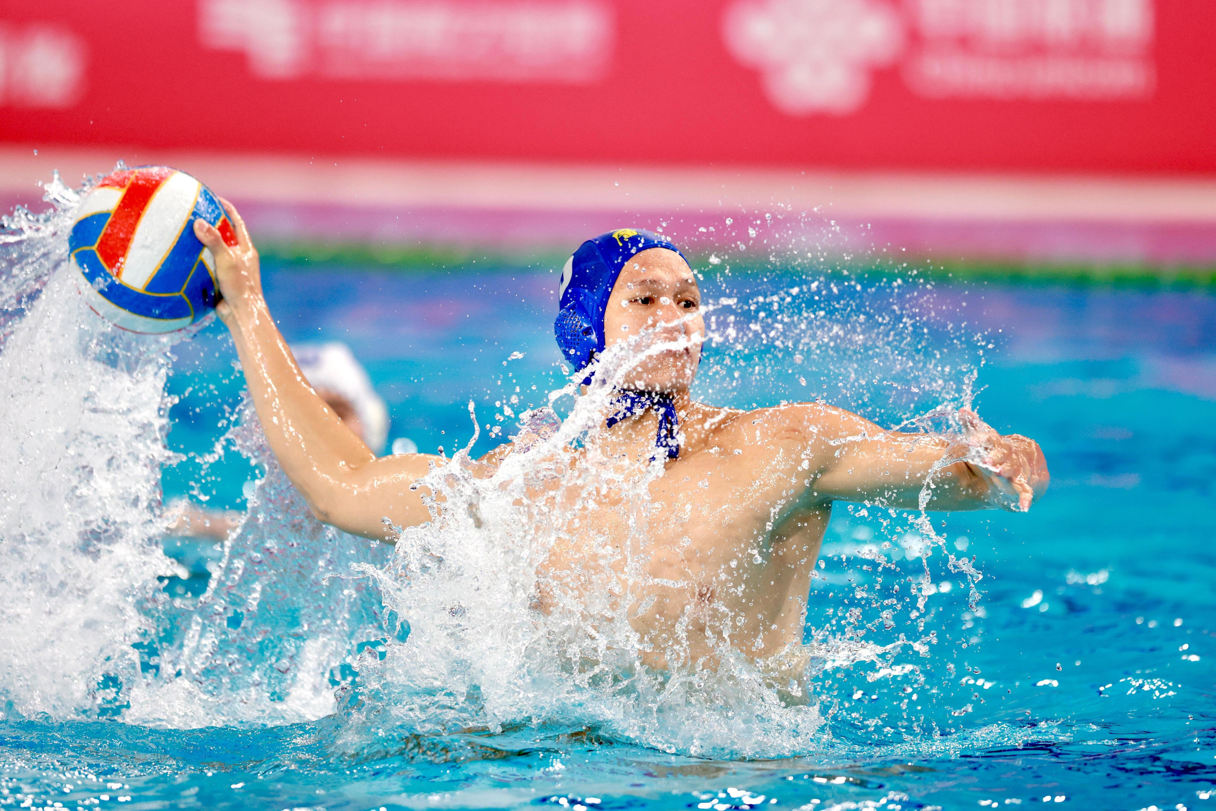 馆在十五运, 办的全运会, 了泳池水质